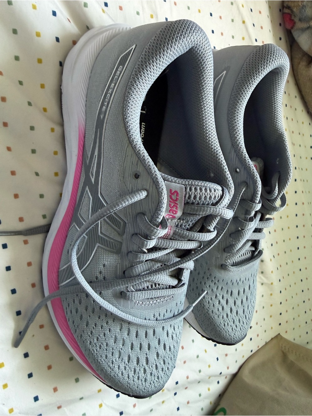 Skechers Gray and Pink Women's Athletic Running Shoes